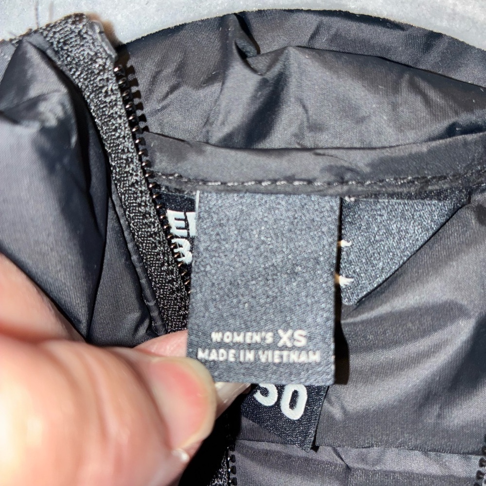 NWT Eddie Bauer Women's Black Down Packable Jacket (XS) - Picture 8 of 12